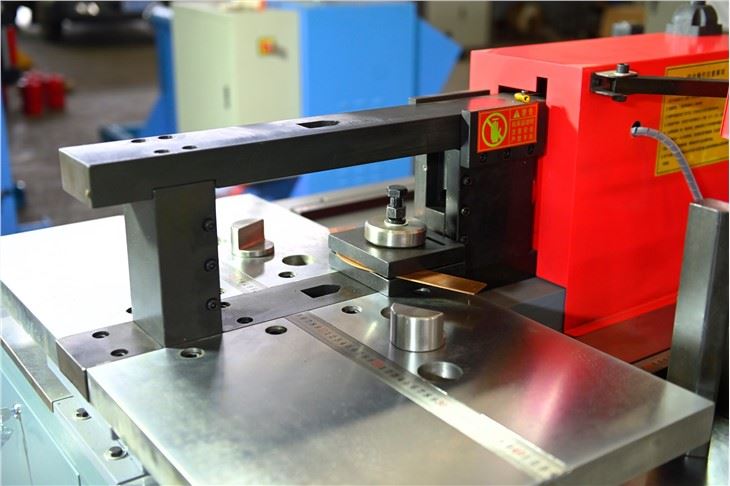 Instructions For The Bending Part Of The Cnc Electro-hydraulic Numerical Control Copper And Aluminum Busbar Processing Machine.
